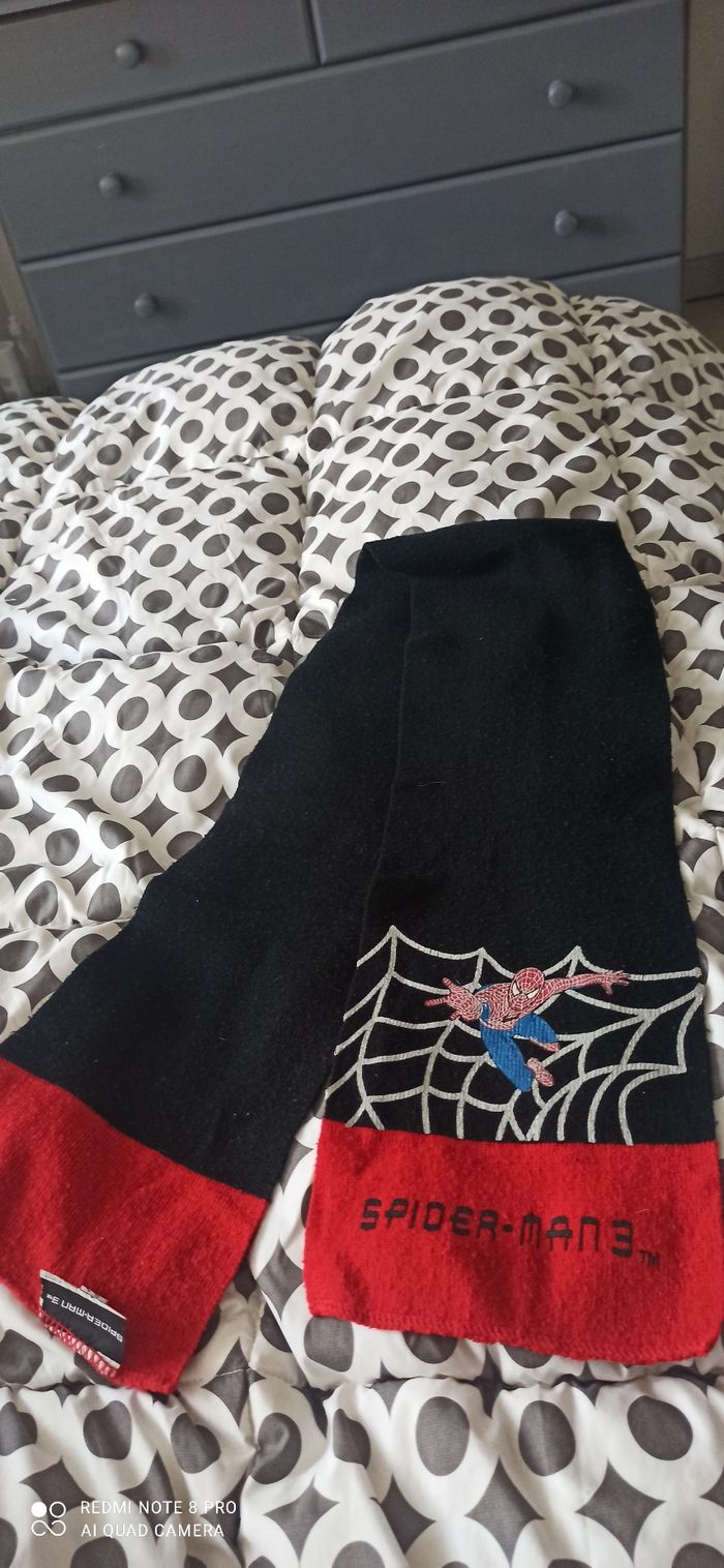 Écharpe Spider-Man