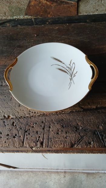 Plas a ance doré en porcelaine de Limoges 