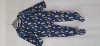 2 Pyjamas