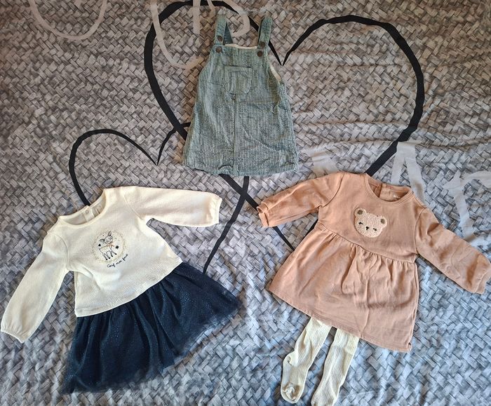 Lot vêtements bébé fille 12 mois - photo numéro 2