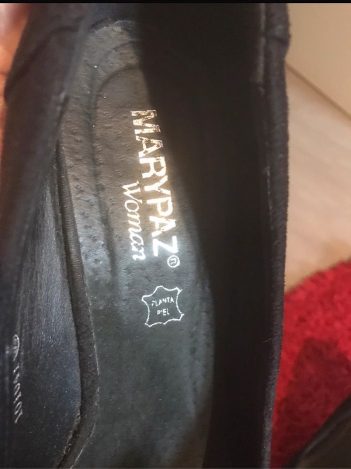Belles Escarpins noirs en daim taille 39 - photo numéro 4