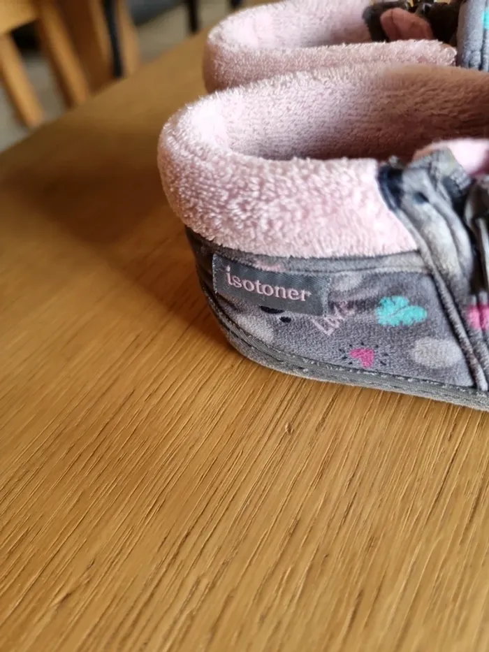Chaussons isotoner pointure 26 - photo numéro 4