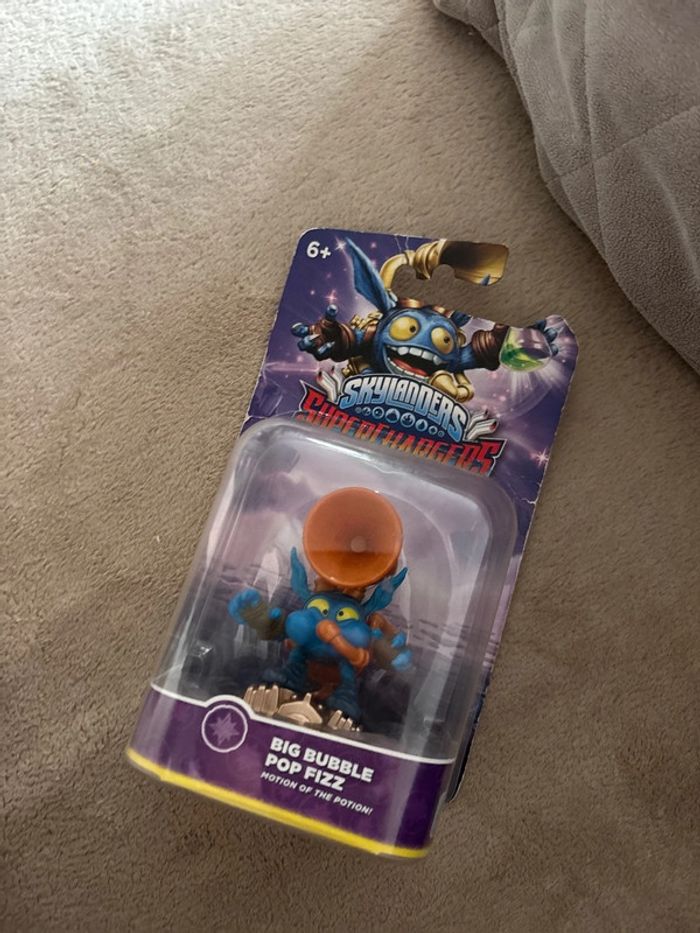 Figurine
