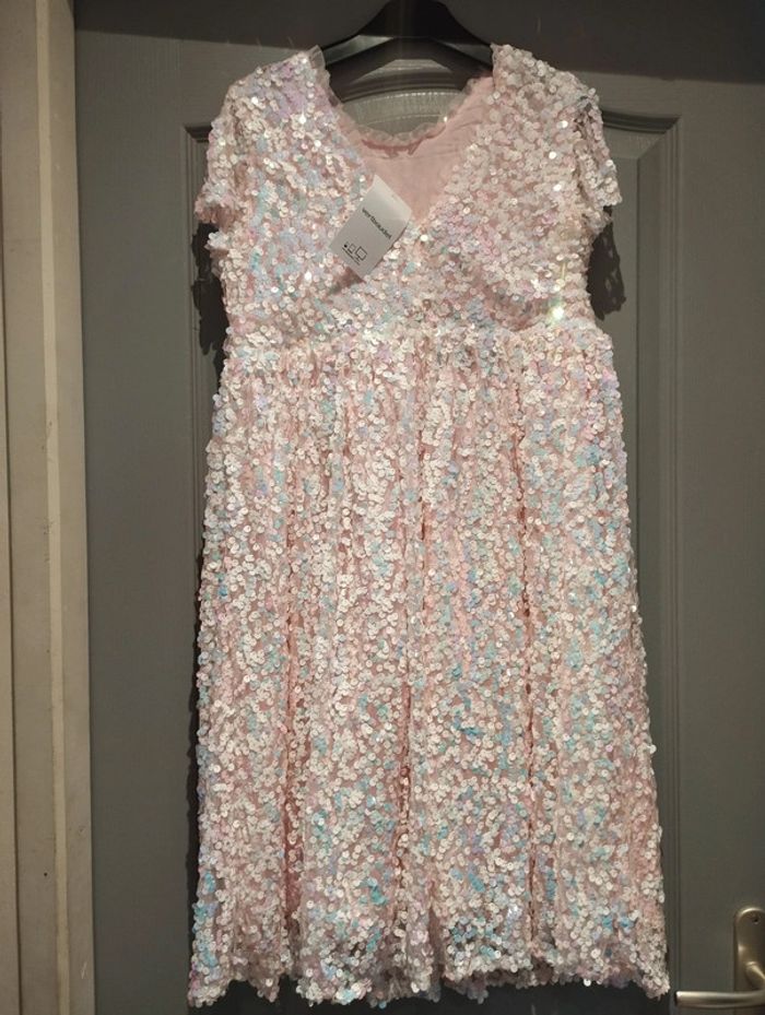 Magnifique robe a sequins Vertbaudet taille 12 ans neuve avec étiquette