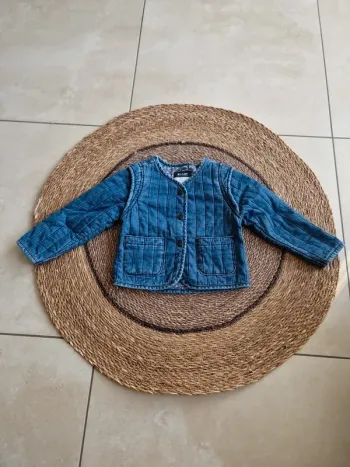 Jolie veste en jean fantaisie Kiabi fille taille 3 ans