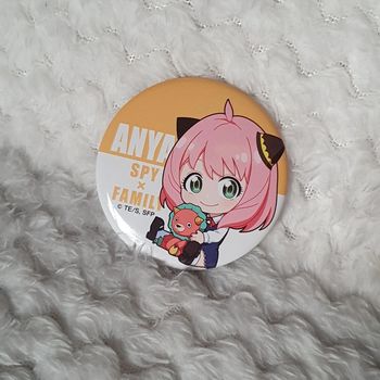 Badge metal japon manga spyxfamily anya
