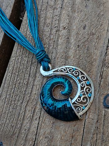 Collier - Moana - cordon et pendentif esprit y2k