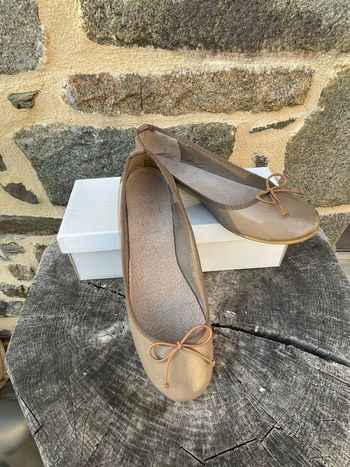 Ballerine vernis taupe - Boutique indépendante 