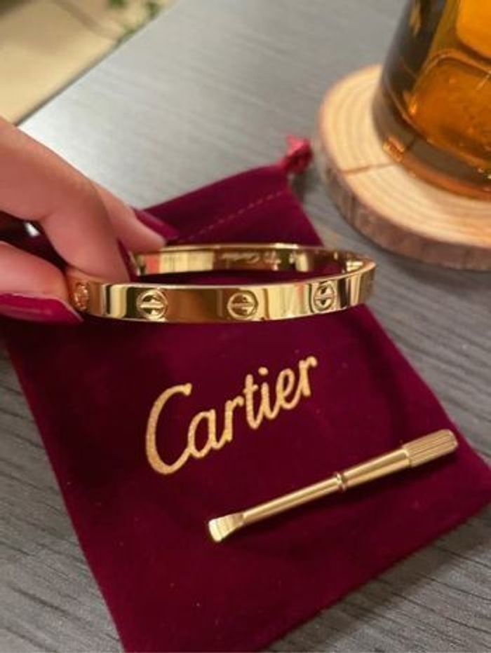 Bracelet Cartier Love plaqué or jaune - photo numéro 3