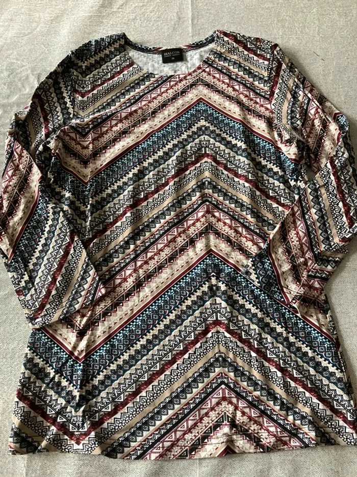 Tee-shirt manches 3/4 Bialcon – Taille S, motif géométrique