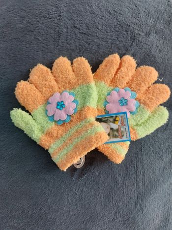 Gant bébé enfant neuf