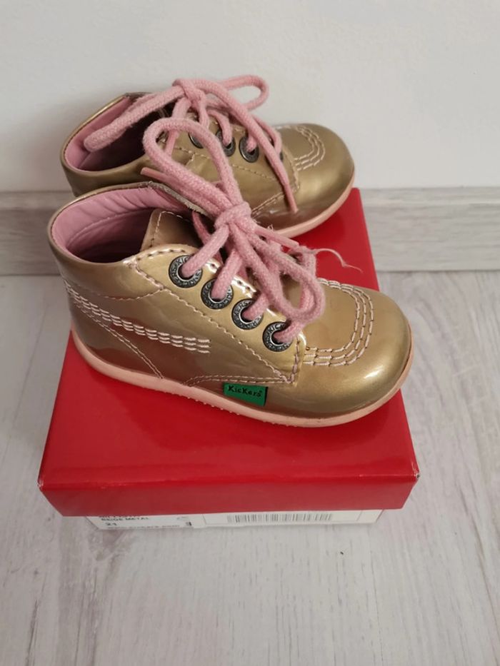 Chaussure Kickers or et Rose taille 21 - photo numéro 5