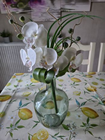 Vase + fleurs artificielles
