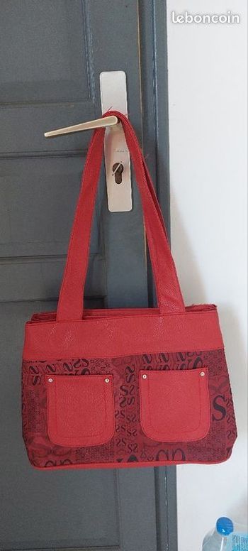 Marque la halle Vendu tel que sur les photos