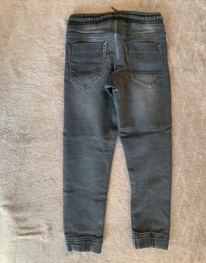 Pantalon gris/noir garçon taille 8 ans - photo numéro 2