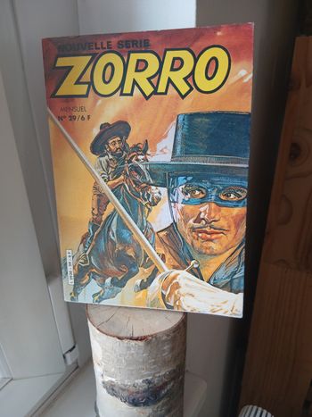 Zorro revue n29