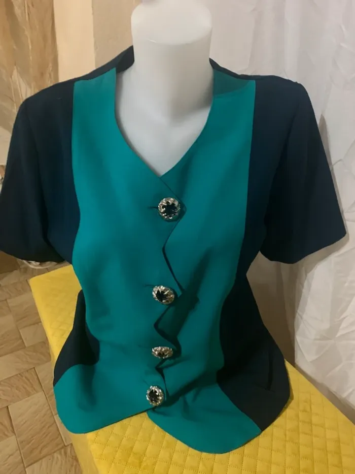 Blazer vintage taille 42-44 manches courtes très bon état made in France