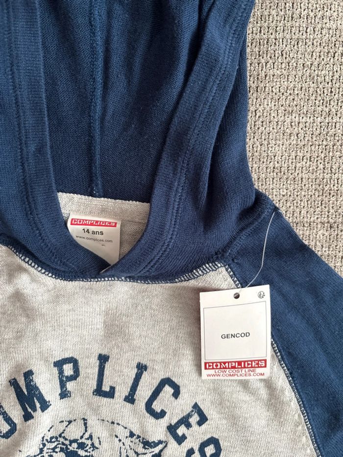 Pull à capuche - photo numéro 3