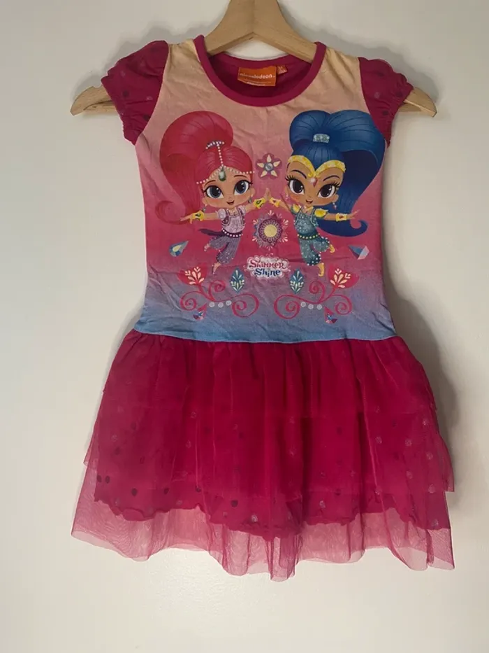 Robe d’été fille avec tulle taille 5 ans neuve (P)
