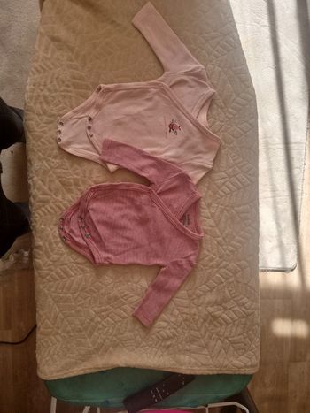 Lot de bodies 1 mois