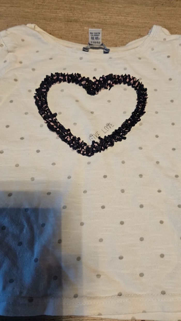 T shirt blanc à manches longues, avec 1 coeur, Okaïdi, 4 ans, nickel - photo numéro 4