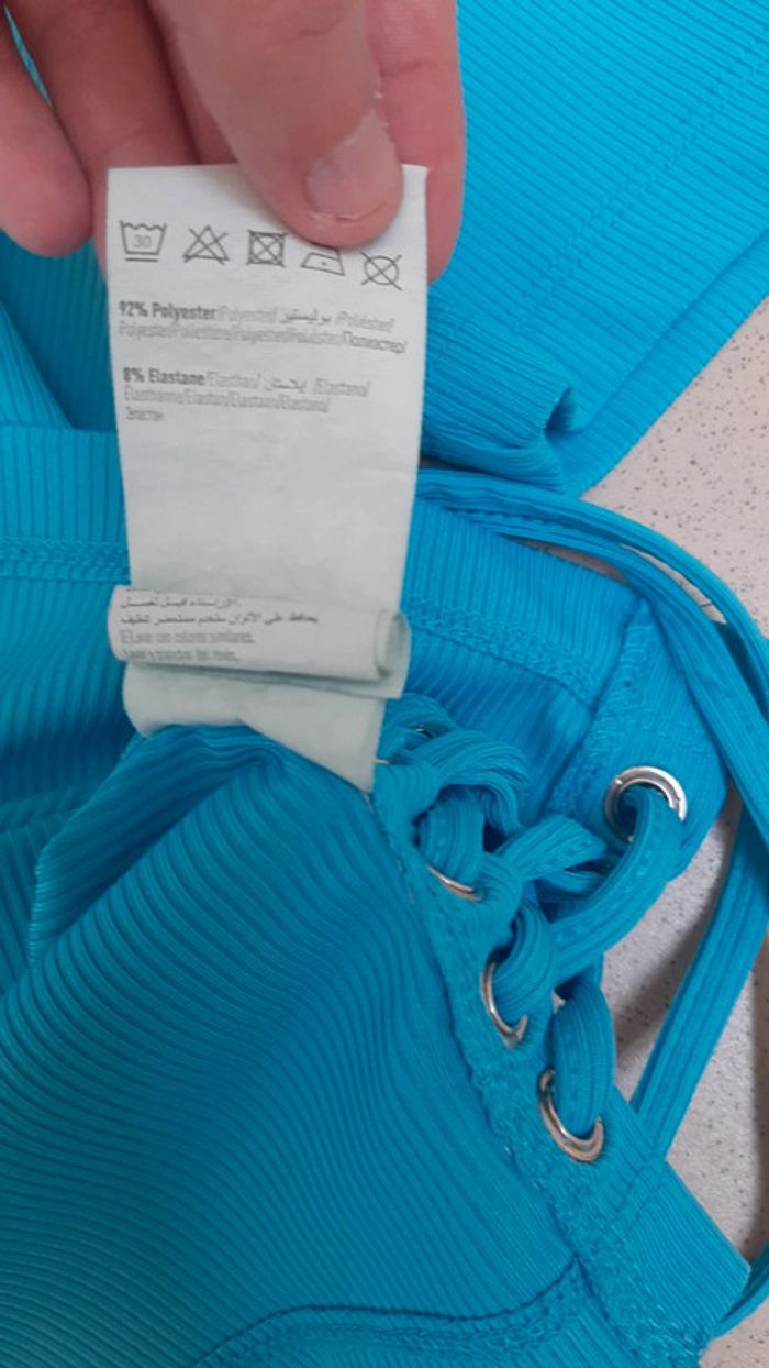 T-shirt taille s - photo numéro 4