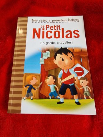 Livre le petit Nicolas en garde chevalier