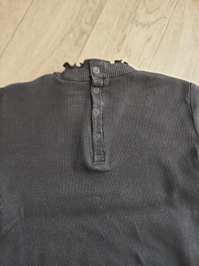 Tee shirt col montant noir 36mois - photo numéro 4