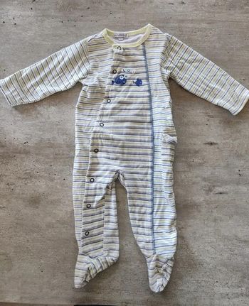 Grenouillère 12 mois neuve