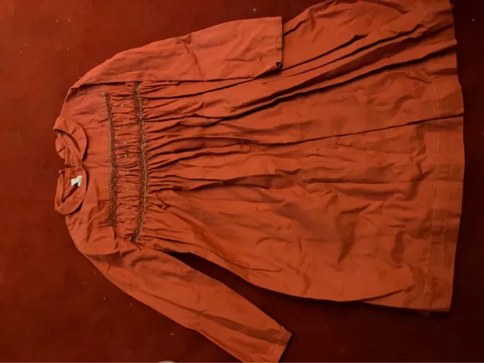 Robe rouge à smocks Marie puce - photo numéro 4