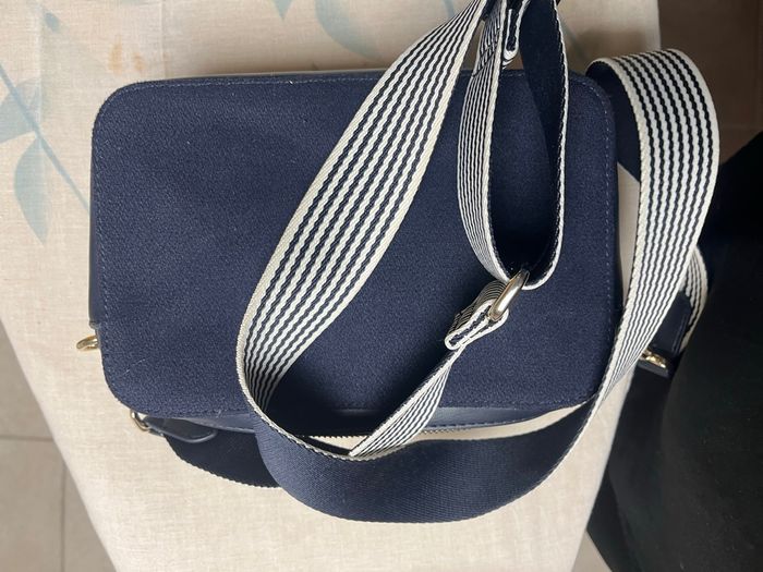 sac bandouillere tommy Hilfiger - photo numéro 6