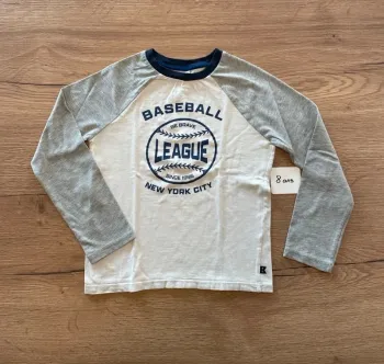 TEE shirt manches longues marque okaidi taille 8 ans