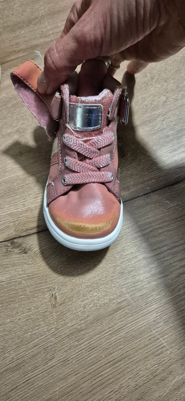 Chaussures T.20 - photo numéro 5