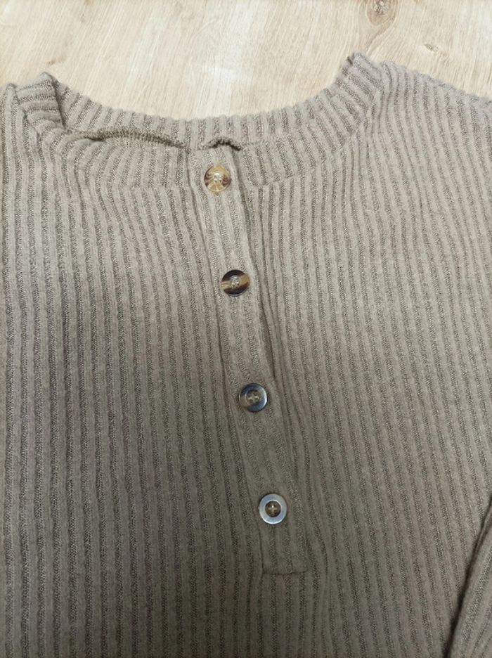 Pull léger marron clair - photo numéro 3