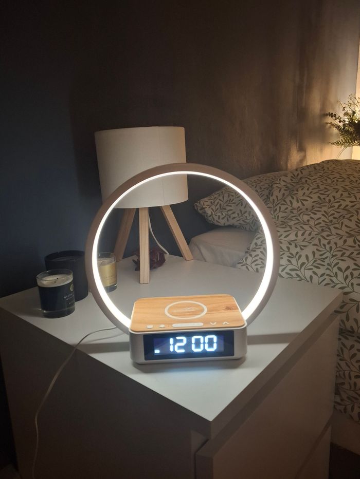 Radio-réveil AMOUHOM