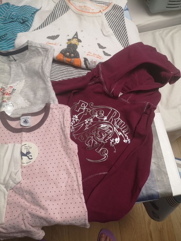 Lot vetements 4 ans - photo numéro 3