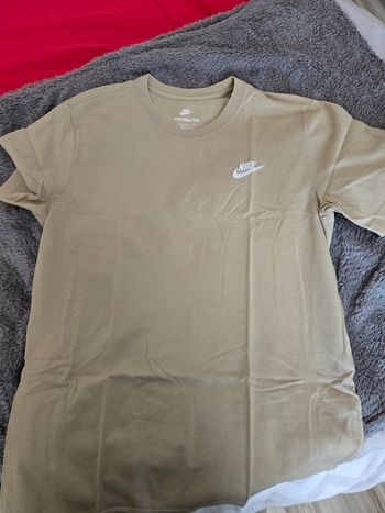 T-shirt Nike