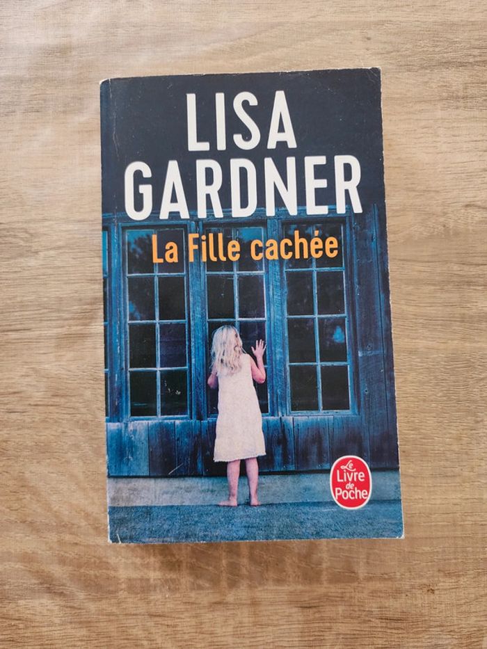 Livre de poche "la fille cachée" de Lisa Gardner