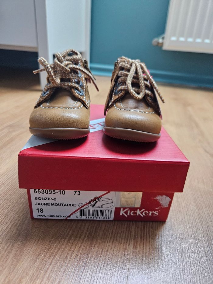 Kickers Bonzip 2 bébé – cuir moutarde – taille 18 – neuf avec boîte - photo numéro 5