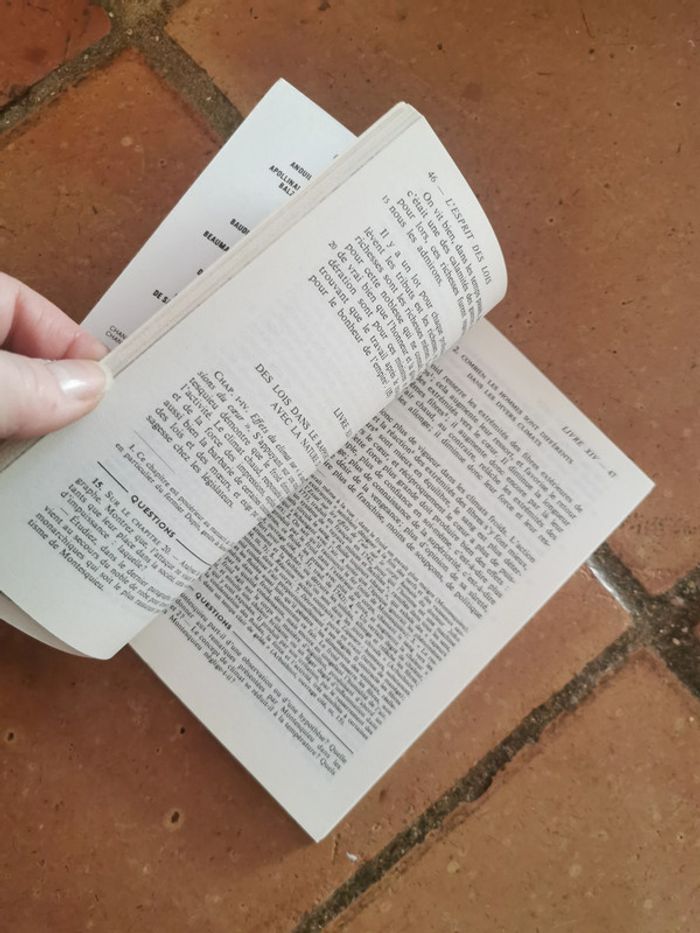 Classiques Larousse, de l'esprit des lois, tome II Montesquieu - photo numéro 3