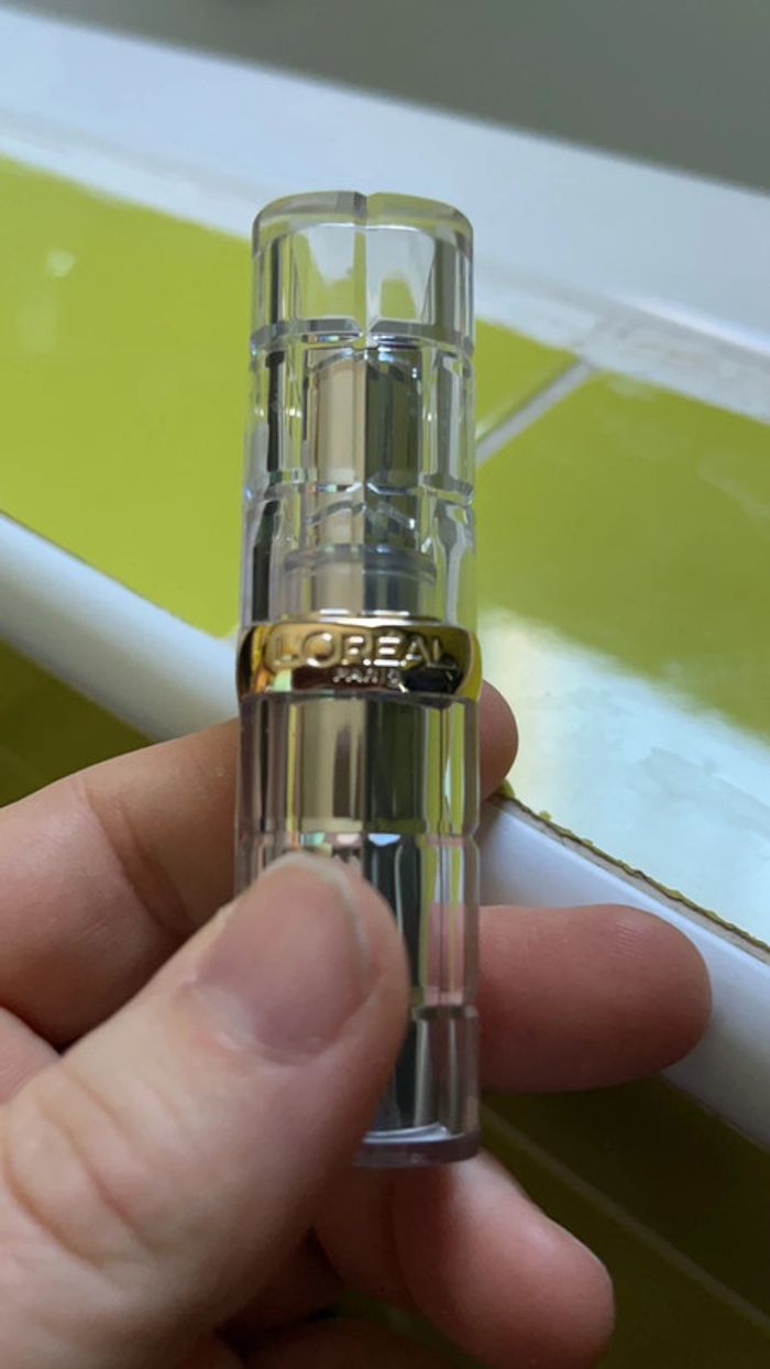 Rouge à lèvres 💄  color Shine 466 violet - photo numéro 3