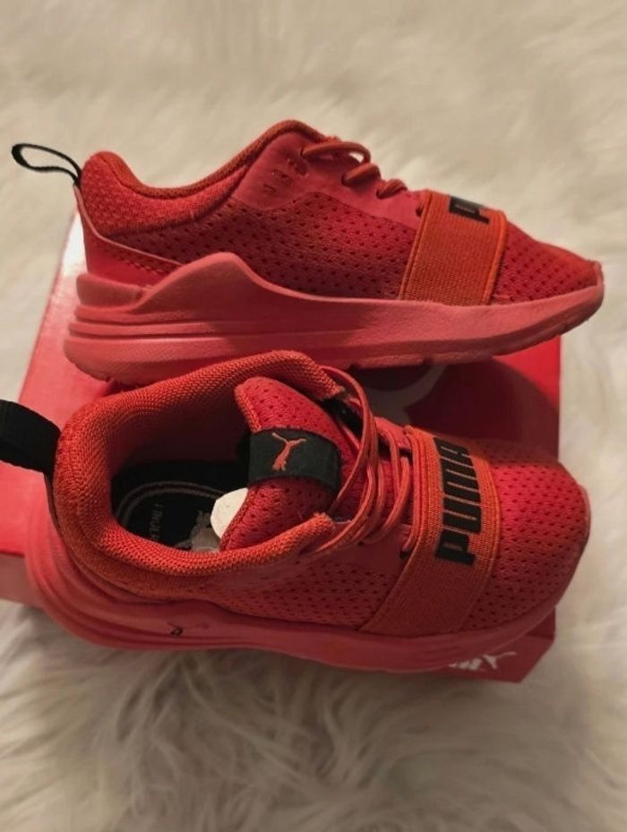 💙🤩🥰 baskets puma Lacets élastiques Pointure 22 garçon 🥰💙🤩 - photo numéro 7