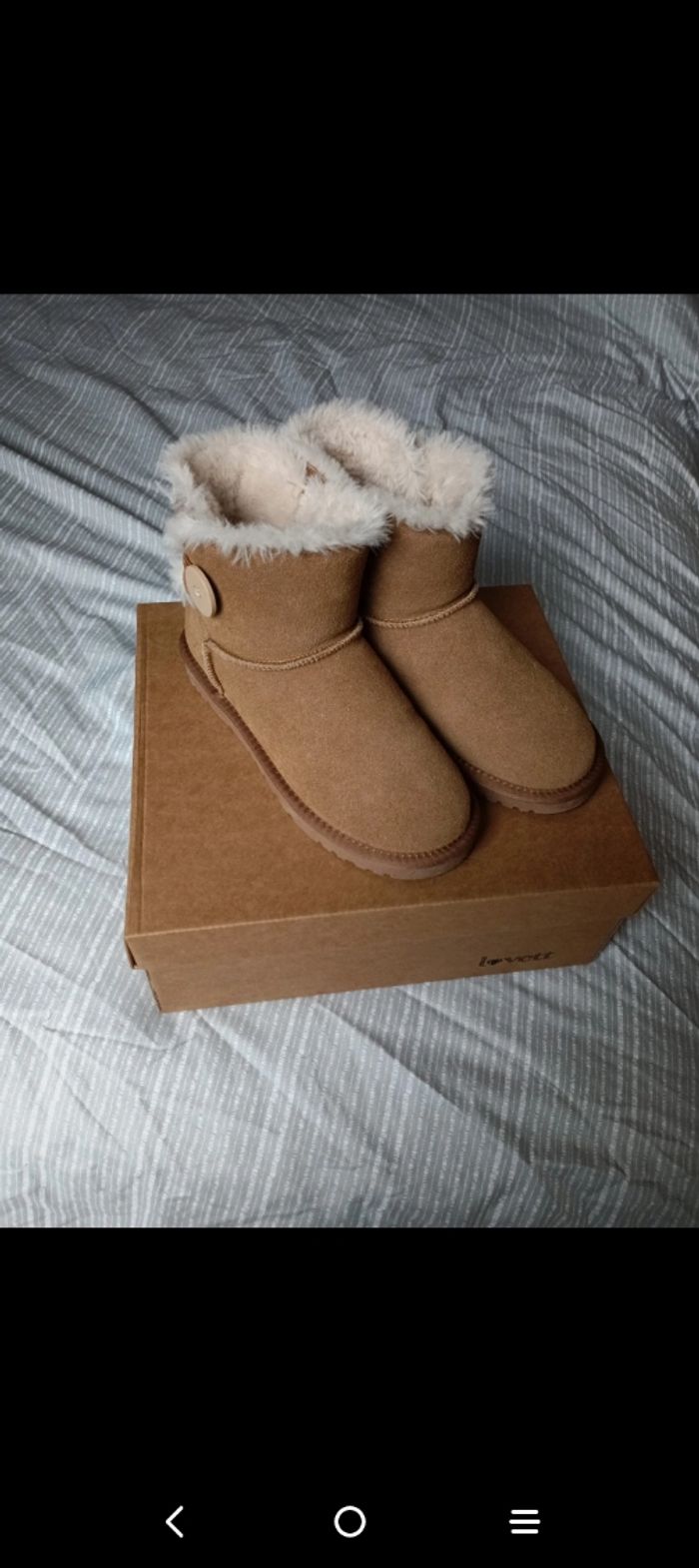 Boots en mouton véritable P37 neuve