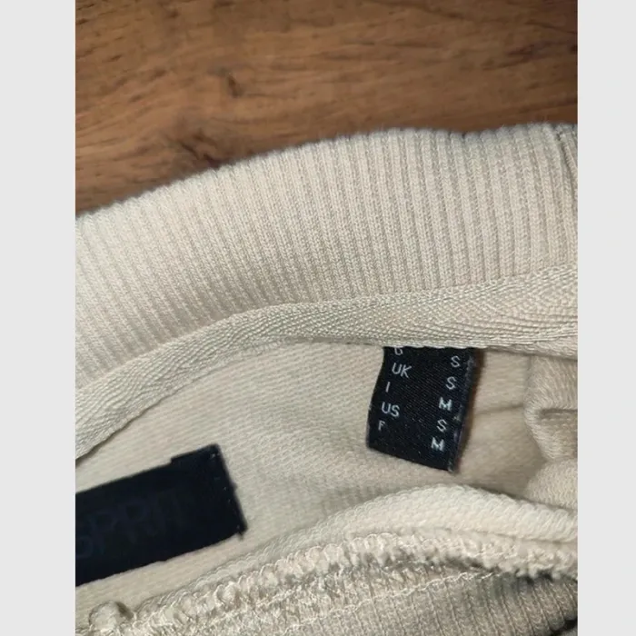 Sweat Esprit beige - Taille M, le basique doux et confortable ! - photo numéro 8