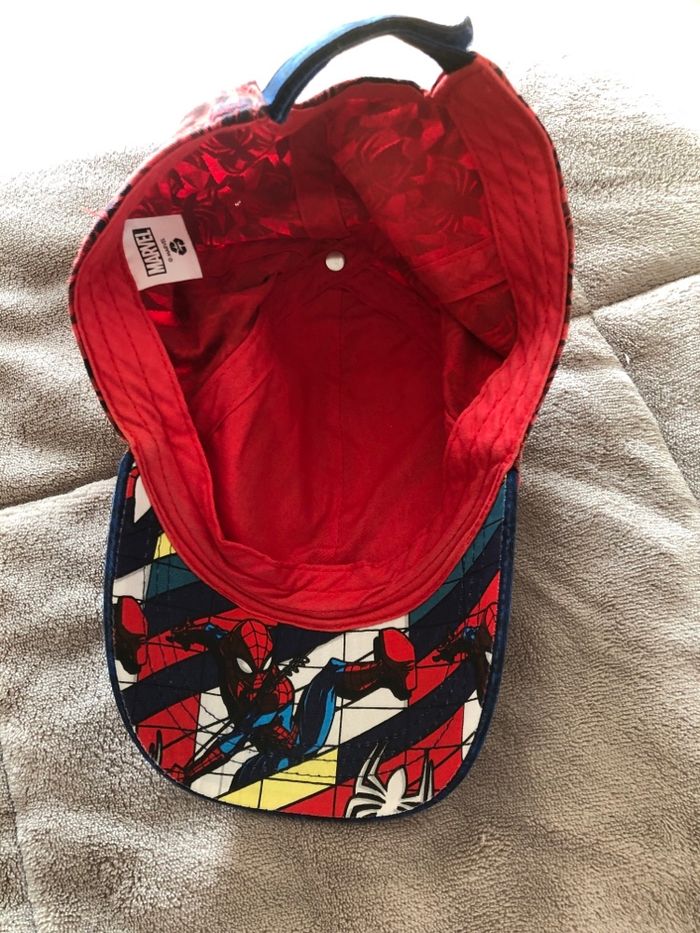 Casquette Spiderman enfant 5-8 ans en TBE Marvel - photo numéro 2