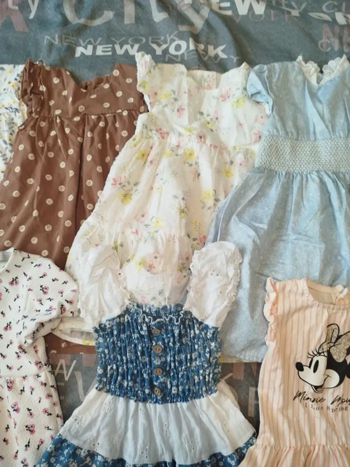 Lot robes 2 ans - photo numéro 6
