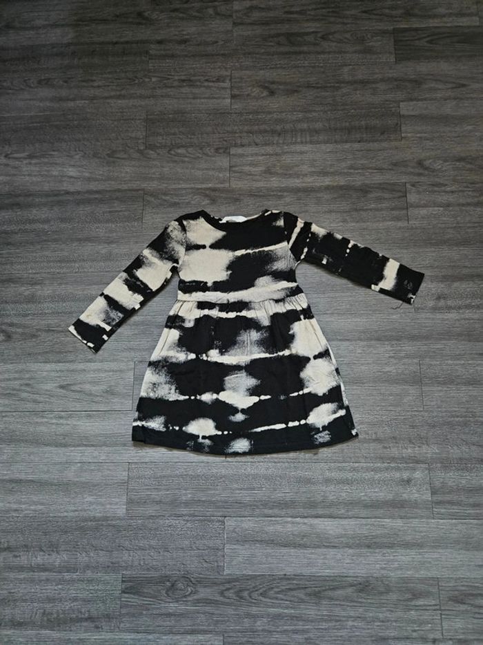 Robe H&M taille 3/4 ans