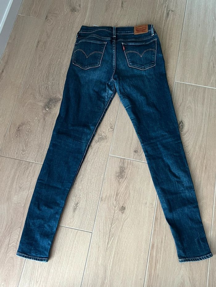 Jeans Levis 710 taille 27 longueur 30 - photo numéro 6
