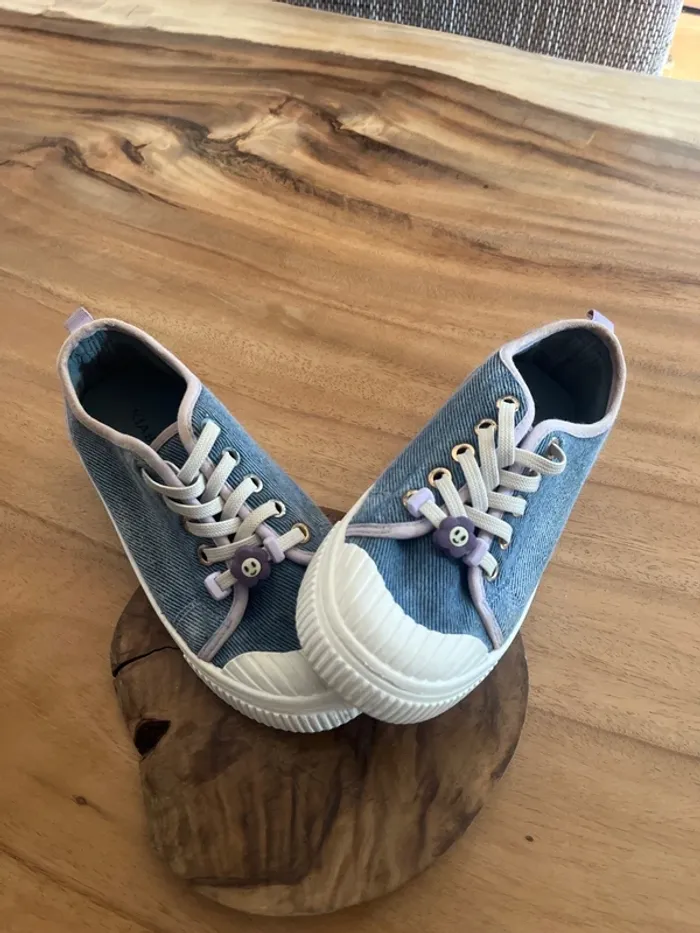 Paire de baskets basses