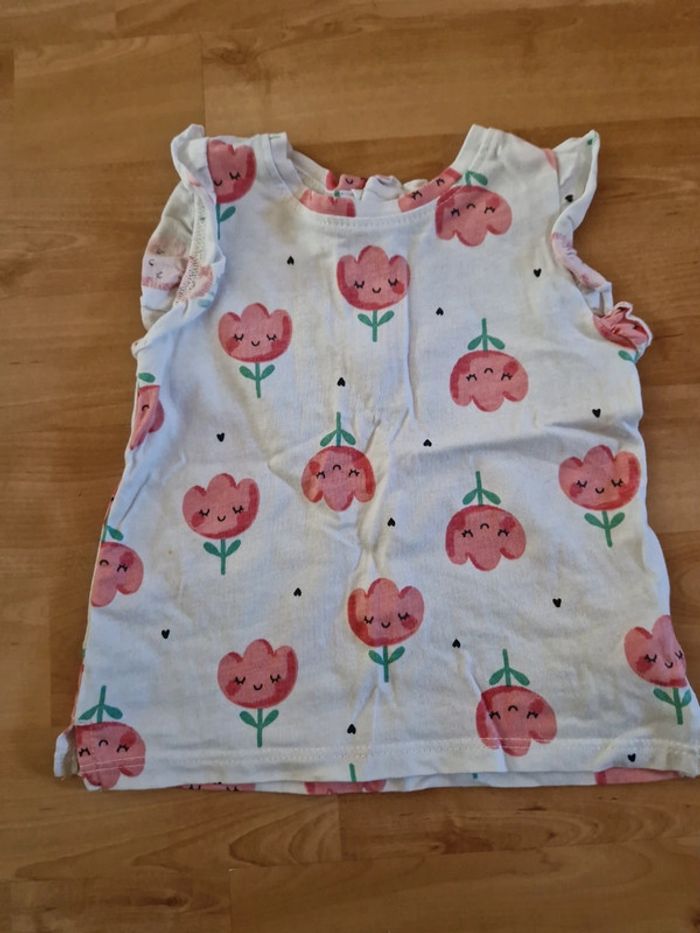 Lot 2 tshirt 6mois - photo numéro 2